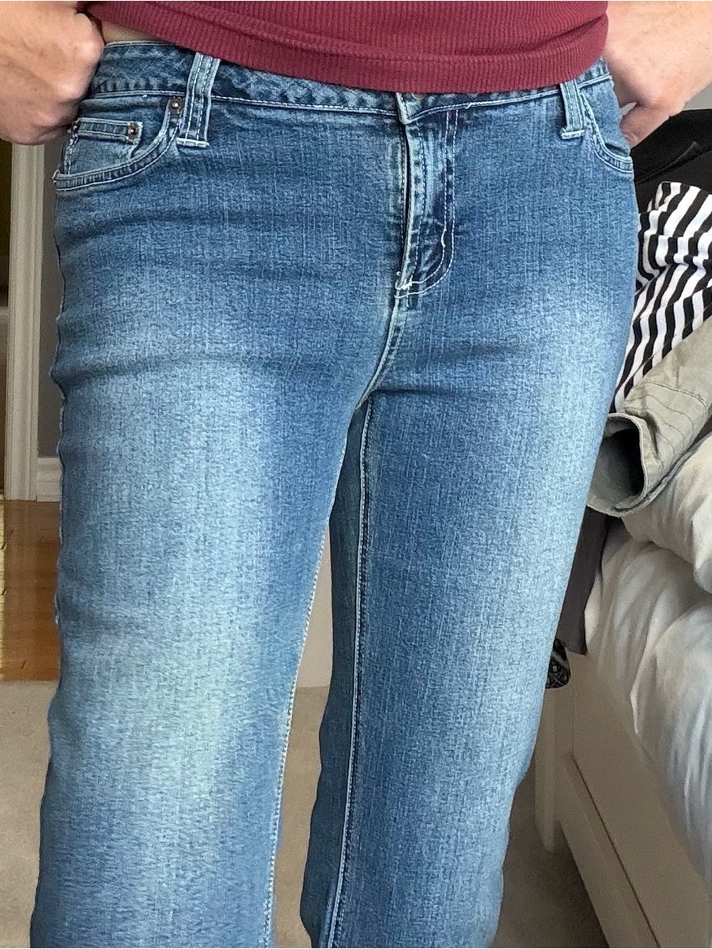 Cropped denim jeans